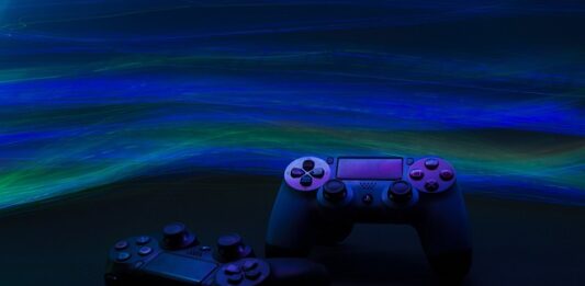 Czy kontroler z PS5 działa na PS4?