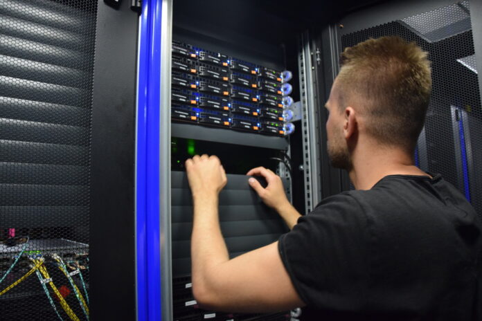 DSC_8015 (3) ITH odpowiada na dynamiczne zmiany rynku, rozwijając ofertę kolokacji w Polsce